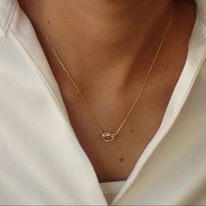GP 🪢 Knot Necklace